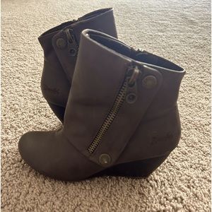 Blowfish women’s wedge booties